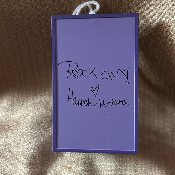 2008 HALLMARK KEEPSAKE;HANNAH MONTANA DISNEY: MAGIC SOUND - Picture 4 of 7